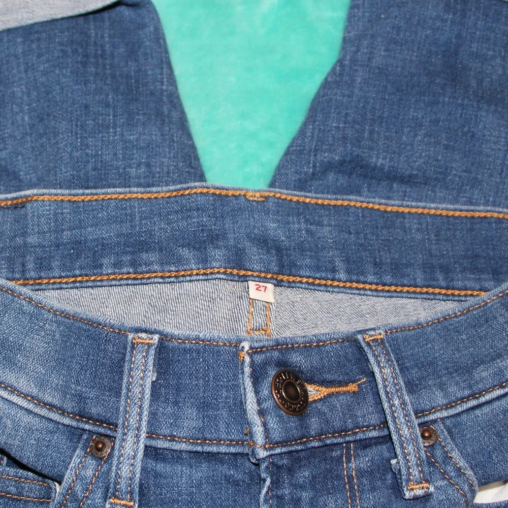 Levi's Classic Indigo Denim Shorts